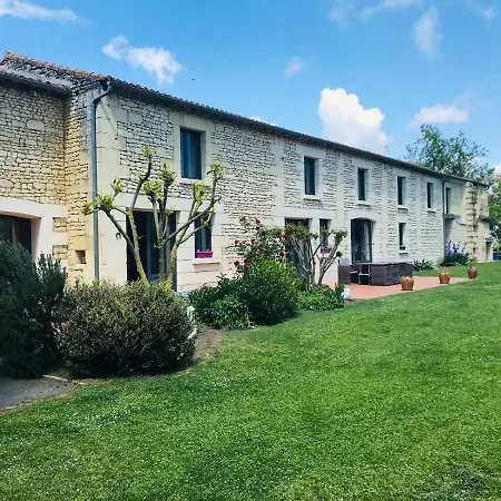 Hébergement de vacances Au Boom Coeur Forfait Spa, Diner & Petit-dejeuner Inclus Tourtenay