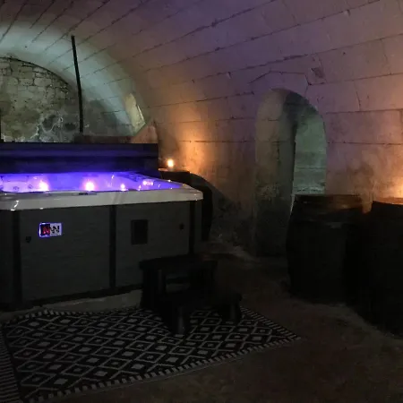 Au Boom Coeur Forfait Spa, Diner & Petit-dejeuner Inclus 別荘 Tourtenay