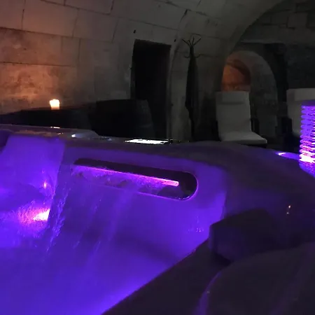 Au Boom Coeur Forfait Spa, Diner & Petit-dejeuner Inclus 別荘 Tourtenay